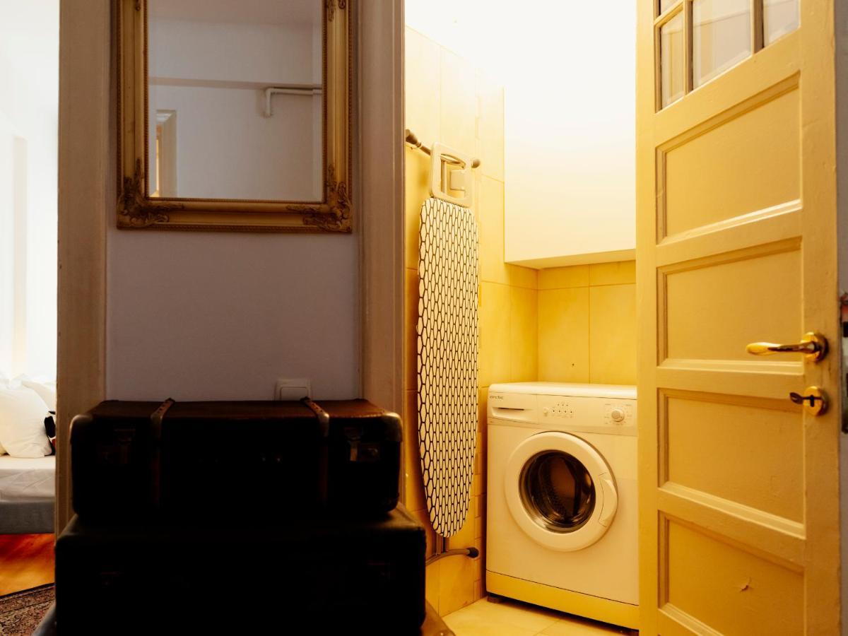 Lovely vintage double studio in city center Bucarest Esterno foto