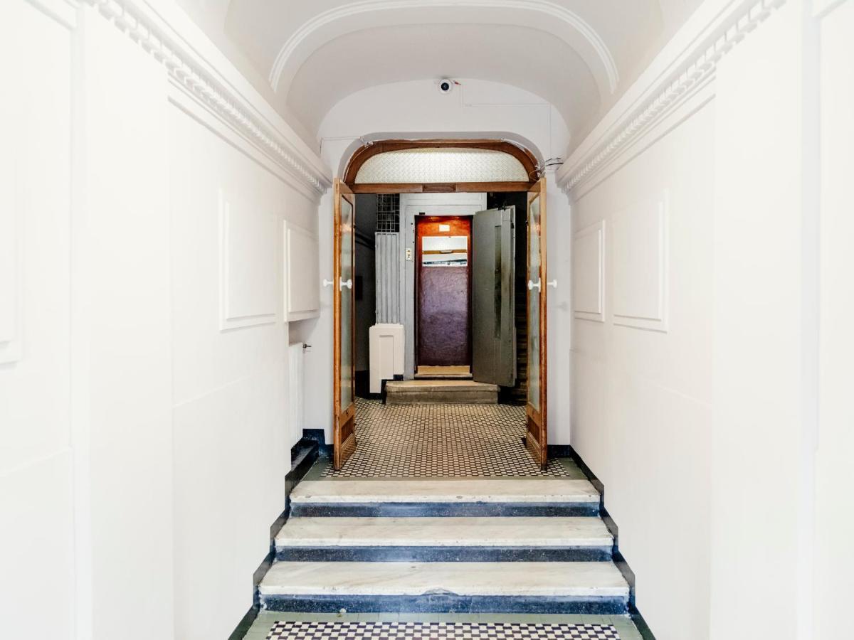 Lovely vintage double studio in city center Bucarest Esterno foto