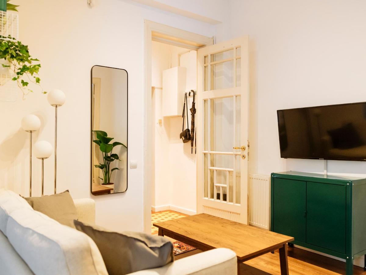 Lovely vintage double studio in city center Bucarest Esterno foto