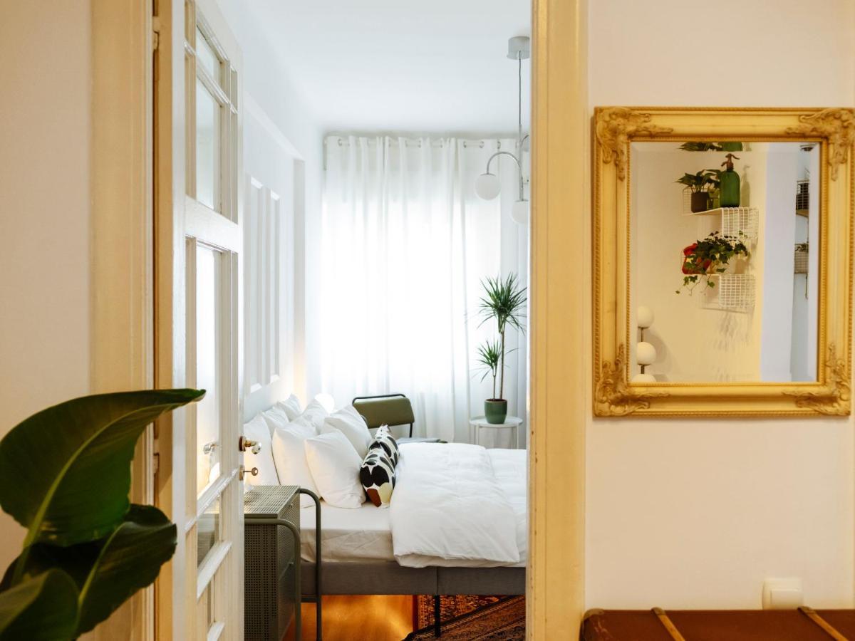 Lovely vintage double studio in city center Bucarest Esterno foto